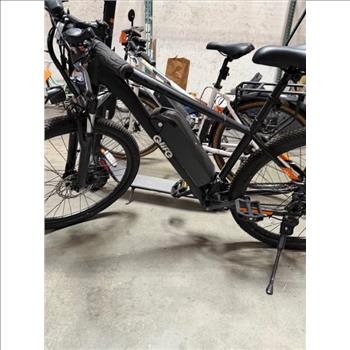 Group Of 2Used E-Bikes And 1 E-Scooter