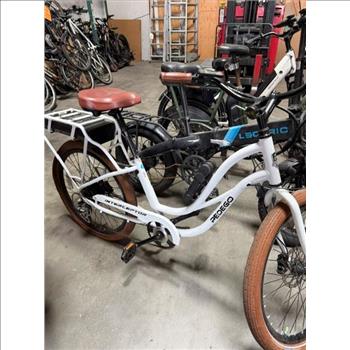 Group Of 4 Used E-Bikes