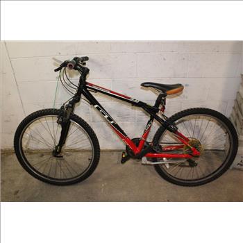 GT Aggressor 3.0 Mountain Bike
