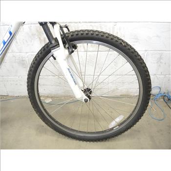 GT Aggressor 3.0 Mountain Bike