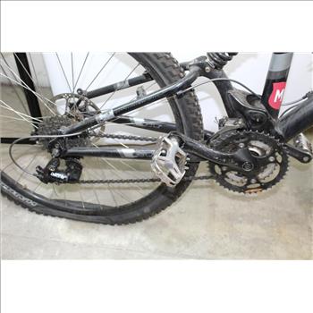 GT IDrive 5.0 Full Suspension Mountain Bike