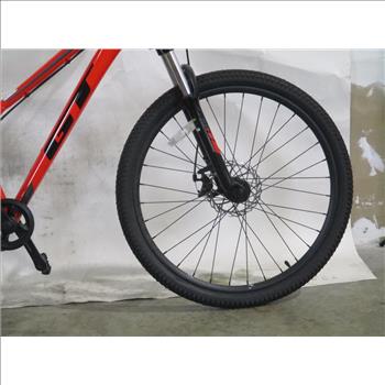 GT Stomper Pro Mountain Bike