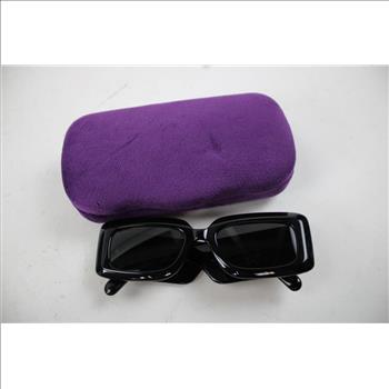 Gucci Women's Sunglasses With Purple Velvet Case & Silk Bag
