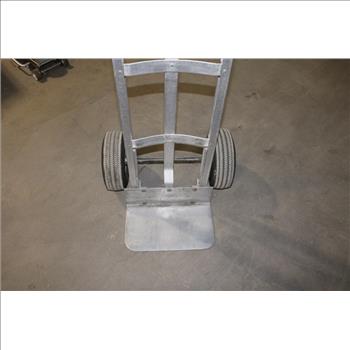 Hand Truck With Pneumatic Tires