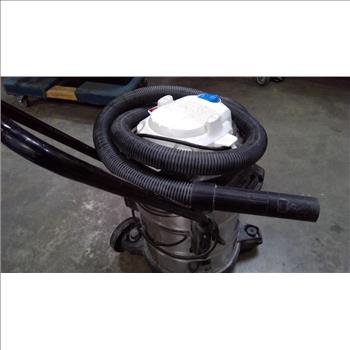 HART 8 Gallon Wet/Dry Vacuum