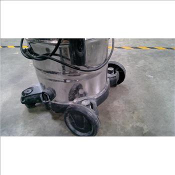 HART 8 Gallon Wet/Dry Vacuum