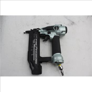 Hitachi Brad Nailer