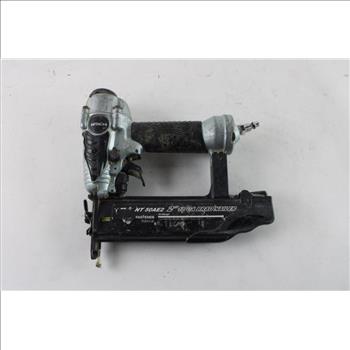 Hitachi Pneumatic Brad Nailer