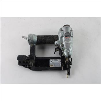 Hitachi Pneumatic Brad Nailer