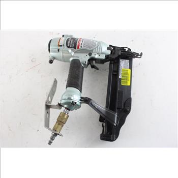 Hitachi Pneumatic Finish Nailer