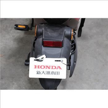 Honda M8 Moped Scooter
