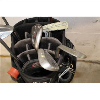 Hooters Branded Golf  Bag With Clubs, 8 Pieces