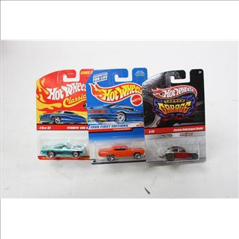 Hot Wheels '70 Roadrunner And Others 3 Pieces