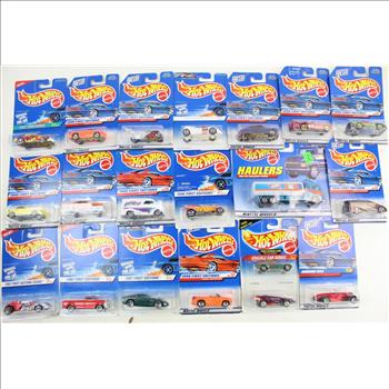 Hot Wheels Bulk Lot 19 Items Total