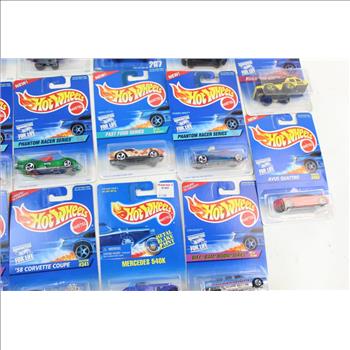 Hot Wheels Bulk Lot 20 Items Total