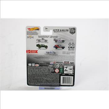 Hot Wheels Premium 75 Datsun Sunny Truck (B120)