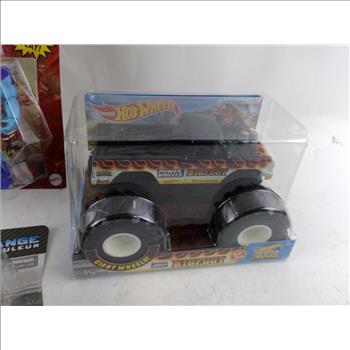 Hotwheels Street Beast Car And More 5 Pieces