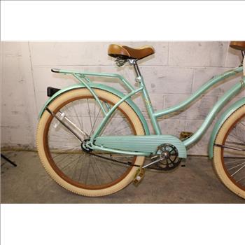 Huffy Deluxe Beach Bike