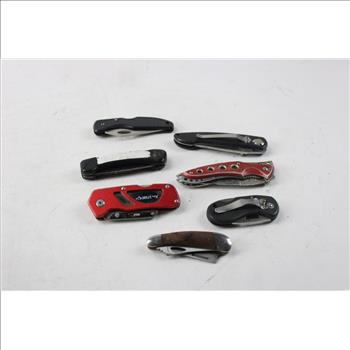 Husky Knife And Other Knives, 7 Pieces