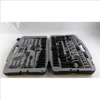 Husky Ratchet / Socket Set