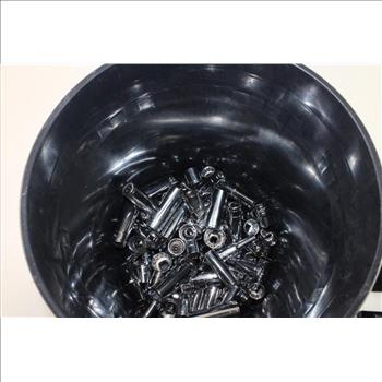 Husky Sockets With Bucket, 20+ Pieces