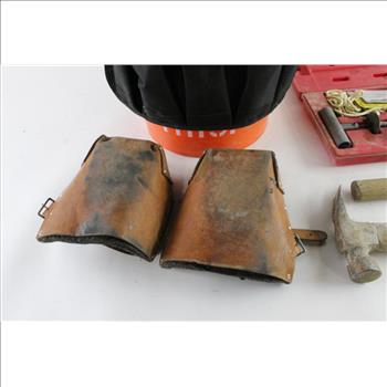 Husky Tool Bucket With Tools, 7 Pieces