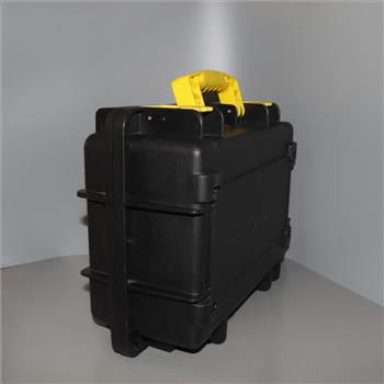 Invicta Black And Yellow 8 Slot Dive Case