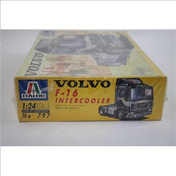 ITALERI Volvo F-16 Intercooler 1:24 Scale Model Kit No. 797