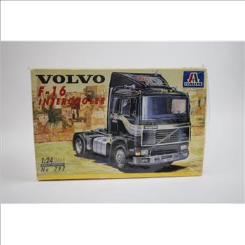 ITALERI Volvo F-16 Intercooler 1:24 Scale Model Kit No. 797