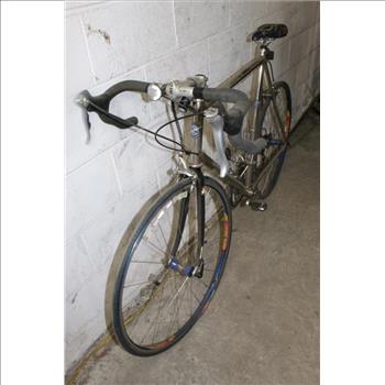 Jamis Quest Road Bike