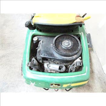John Deere Riding Lawn Mower