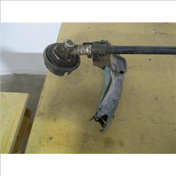 John Deere Weed Eater