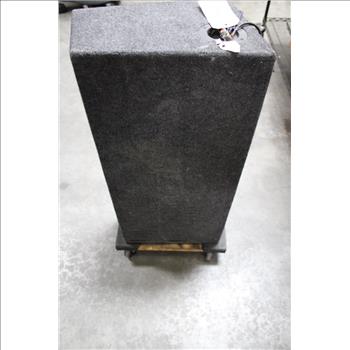 Kicker Solo Classic Subwoofers In Sealed Enclosure