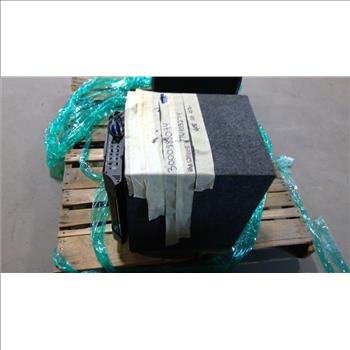 Kicker Speaker In Enclosure With Nitro Amplifier