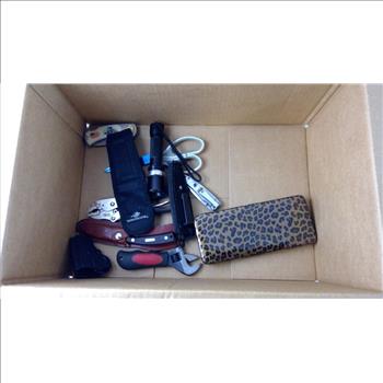 Knives, Wireless Mouse, Bag, And More, 5+ Pieces