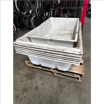 Large Capacity Plastic Tubs