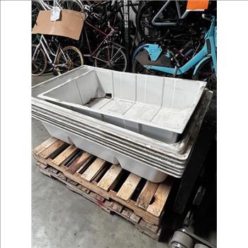 Large Capacity Plastic Tubs