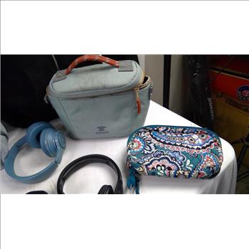 Large Sweaters, Shirt 2XL, Lunchbag, Cosmetic Bag, Headphones, 7 Pieces