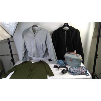 Large Sweaters, Shirt 2XL, Lunchbag, Cosmetic Bag, Headphones, 7 Pieces