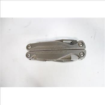 Leatherman Charge Titanium Multi-Tool