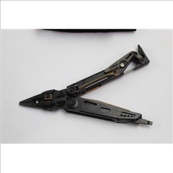 Leatherman Mut Multi-tool
