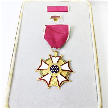 Legion Of Merit U.S. Medal With Lapel Pin