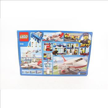 Lego 3182 Airport Build Set