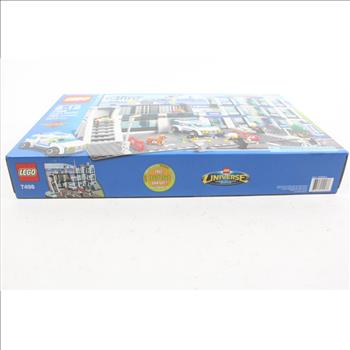 Lego 7498 Police Station Build Set