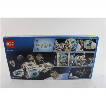 Lego City Lunar Space Station Set