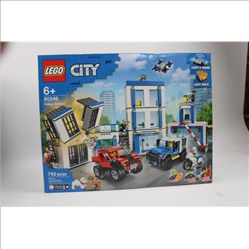 LEGO City Police Station