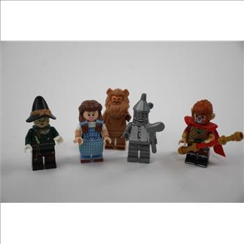 Lego Minifigure Bulk Lot, 13 Pieces
