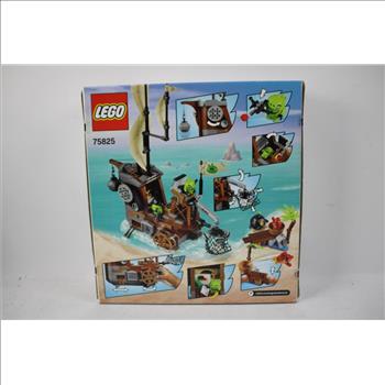 LEGO The Angry Birds Movie 'Piggy Pirate Ship' Set