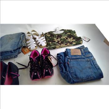 Levi Jeans And More 5+ Pieces