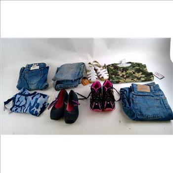 Levi Jeans And More 5+ Pieces